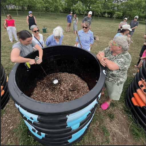 GraceComposting25C Composting